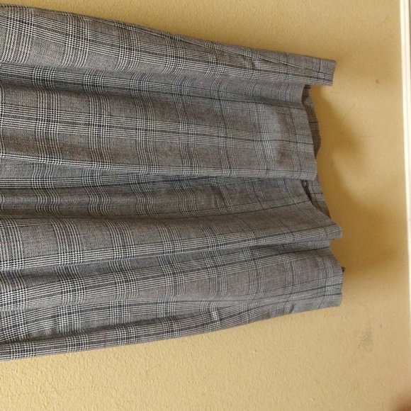 Banana Republic Plaid Bi-Stretch Racer-Neck Sheath Dress - Picture 7 of 9